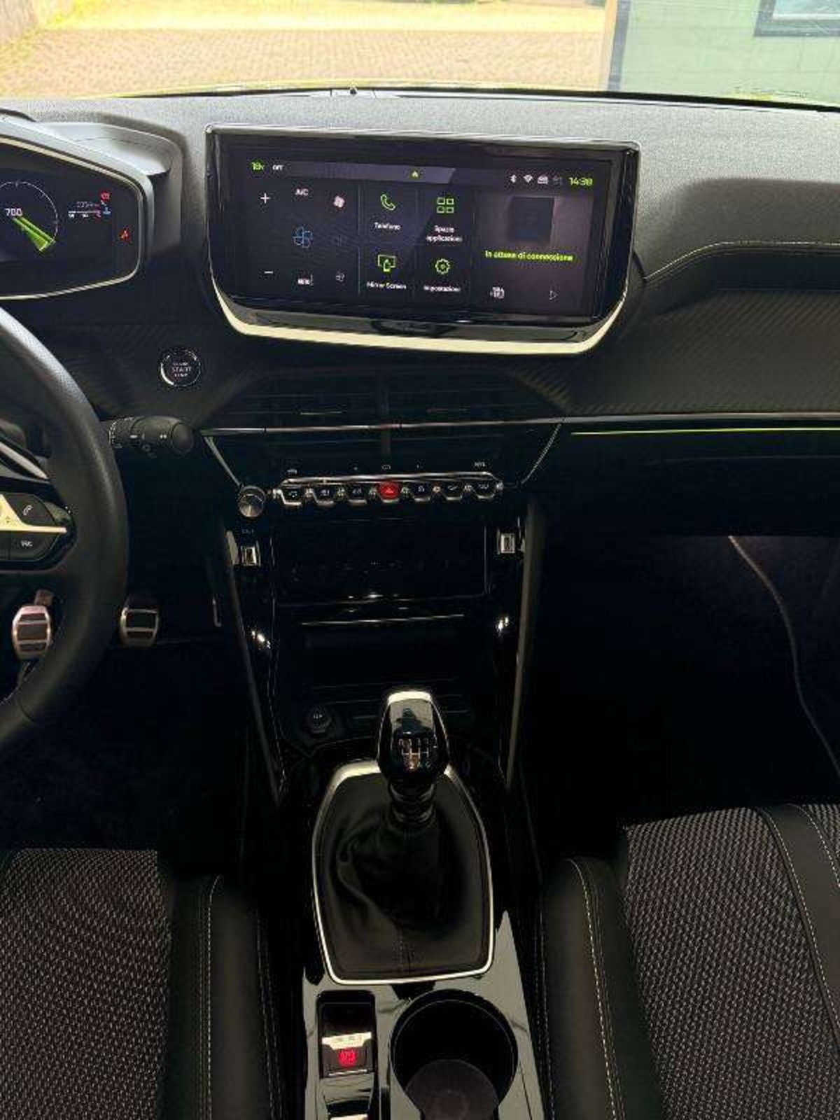 Peugeot 208 PureTech 100 Stop&Start 5 porte GT (12)