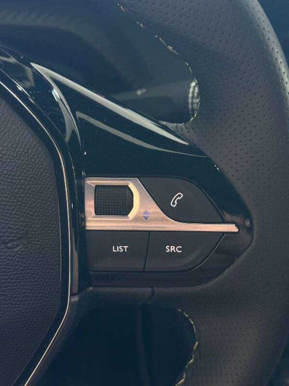 Peugeot 208 PureTech 100 Stop&Start 5 porte GT (20)