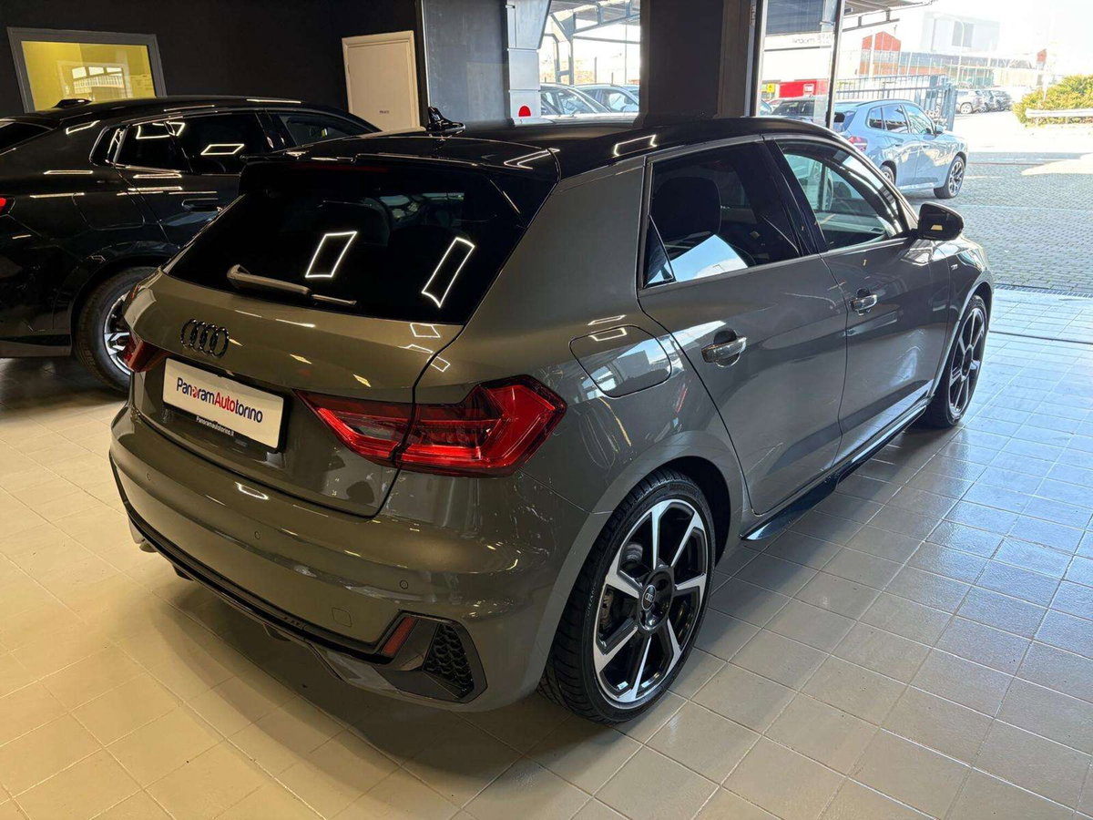 Audi A1 Sportback 30 1.0 tfsi Identity Black 116cv s-tronic (6)