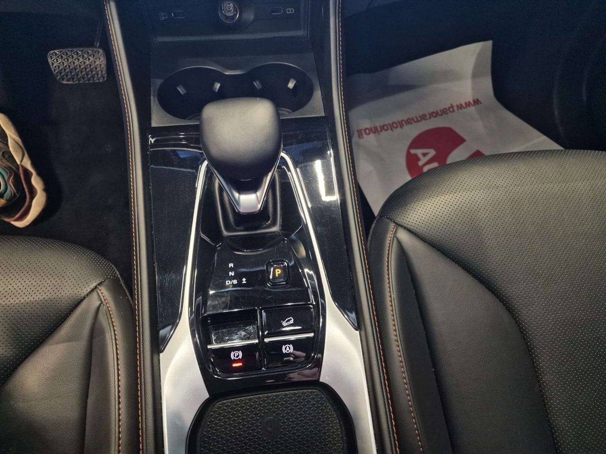 Mg HS 1.5 Luxury auto (15)