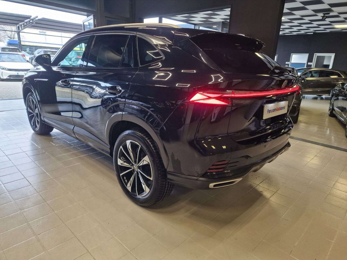 Mg HS 1.5 Luxury auto (6)