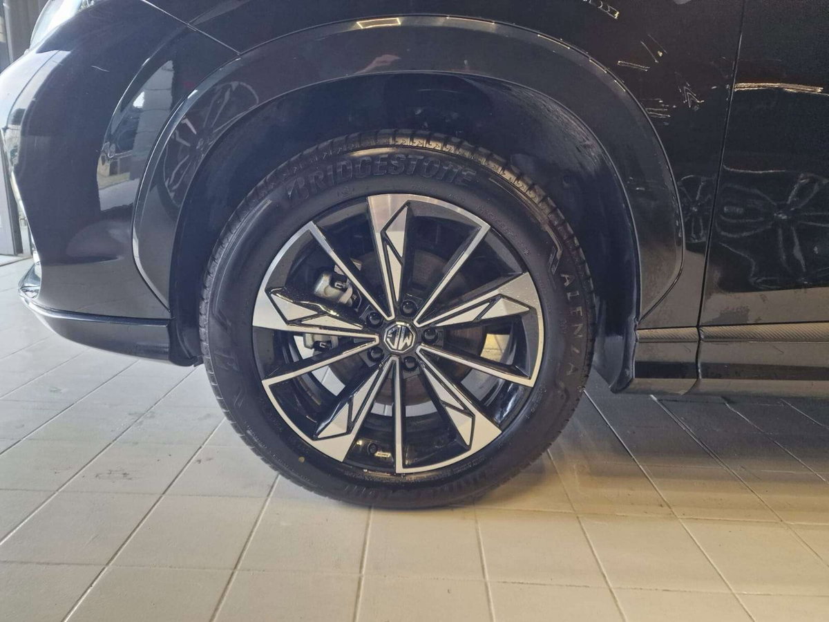 Mg HS 1.5 Luxury auto (9)