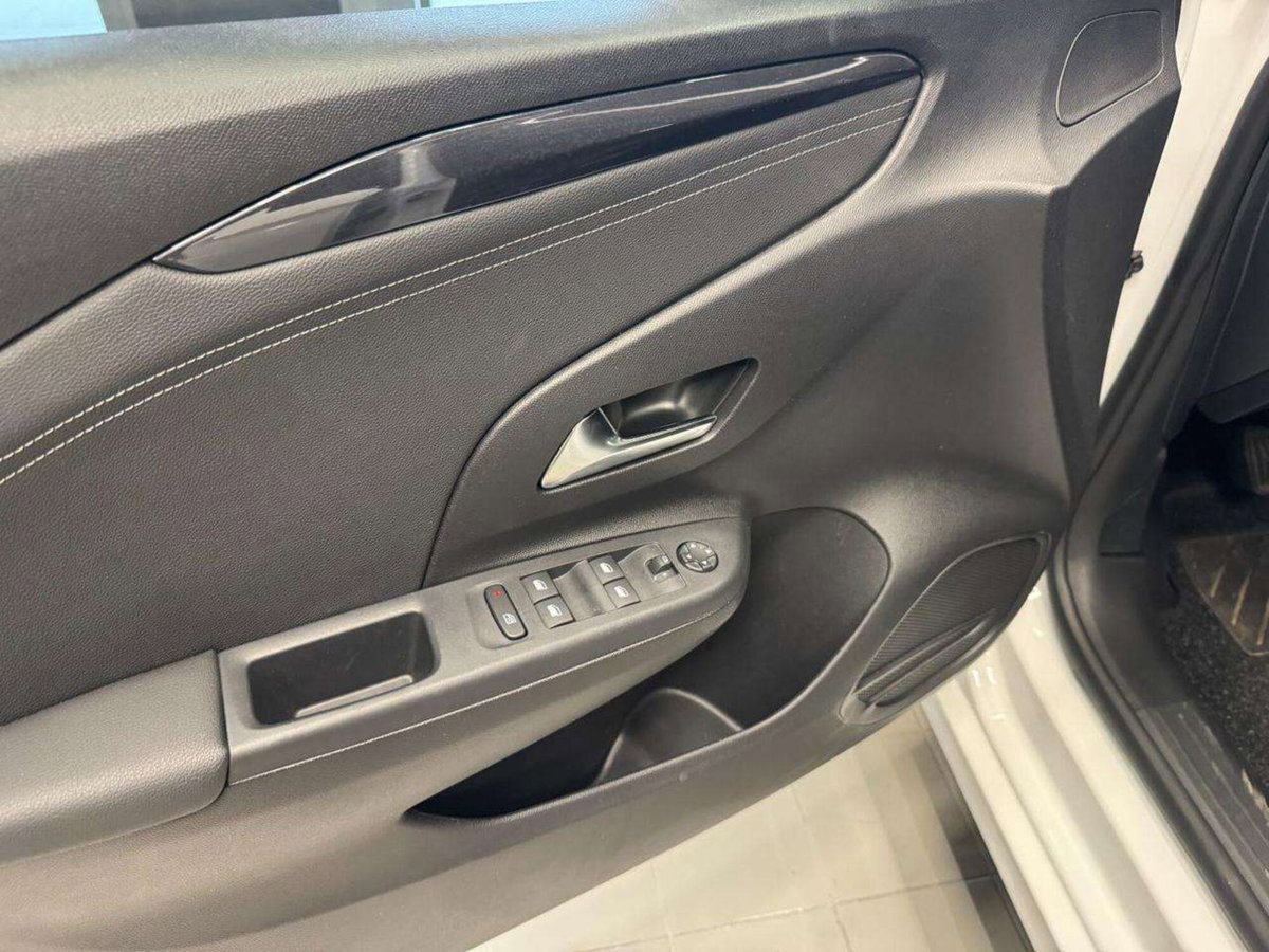 Opel Corsa 1.2 Corsa s&s 75cv (9)