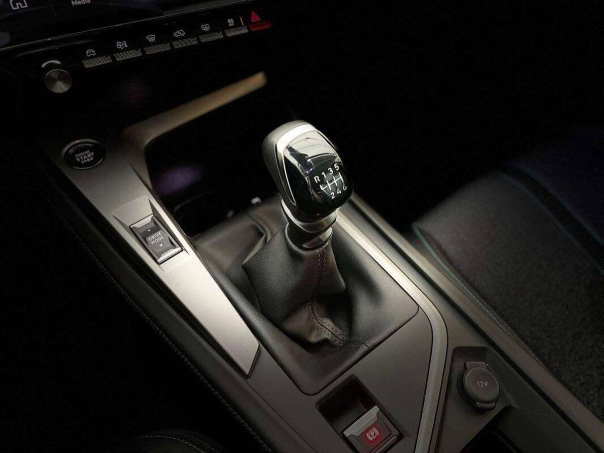 Peugeot 308 SW PureTech Turbo 130 S&S EAT8 Allure Pack (18)