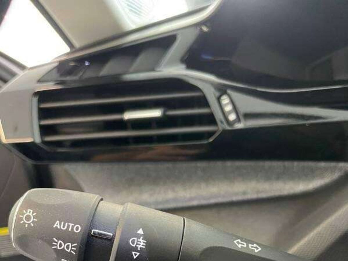 Peugeot 308 SW PureTech Turbo 130 S&S EAT8 Allure Pack (7)