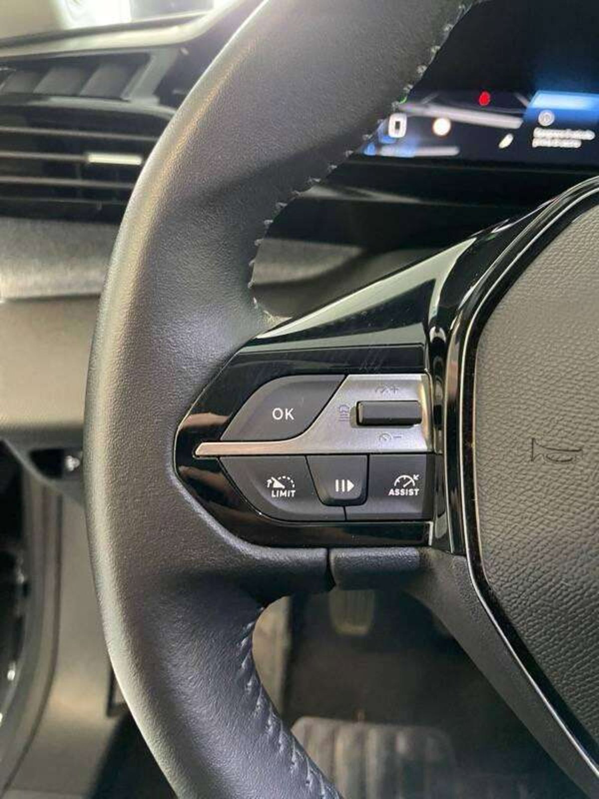 Peugeot 308 SW PureTech Turbo 130 S&S EAT8 Allure Pack (9)