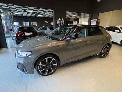 Audi A1 Sportback 30 1.0 tfsi Identity Black 116cv s-tronic (9)