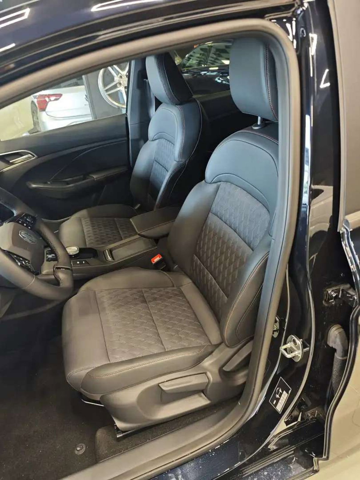 Mg MG3 1.5 hybrid+ Luxury auto (11)