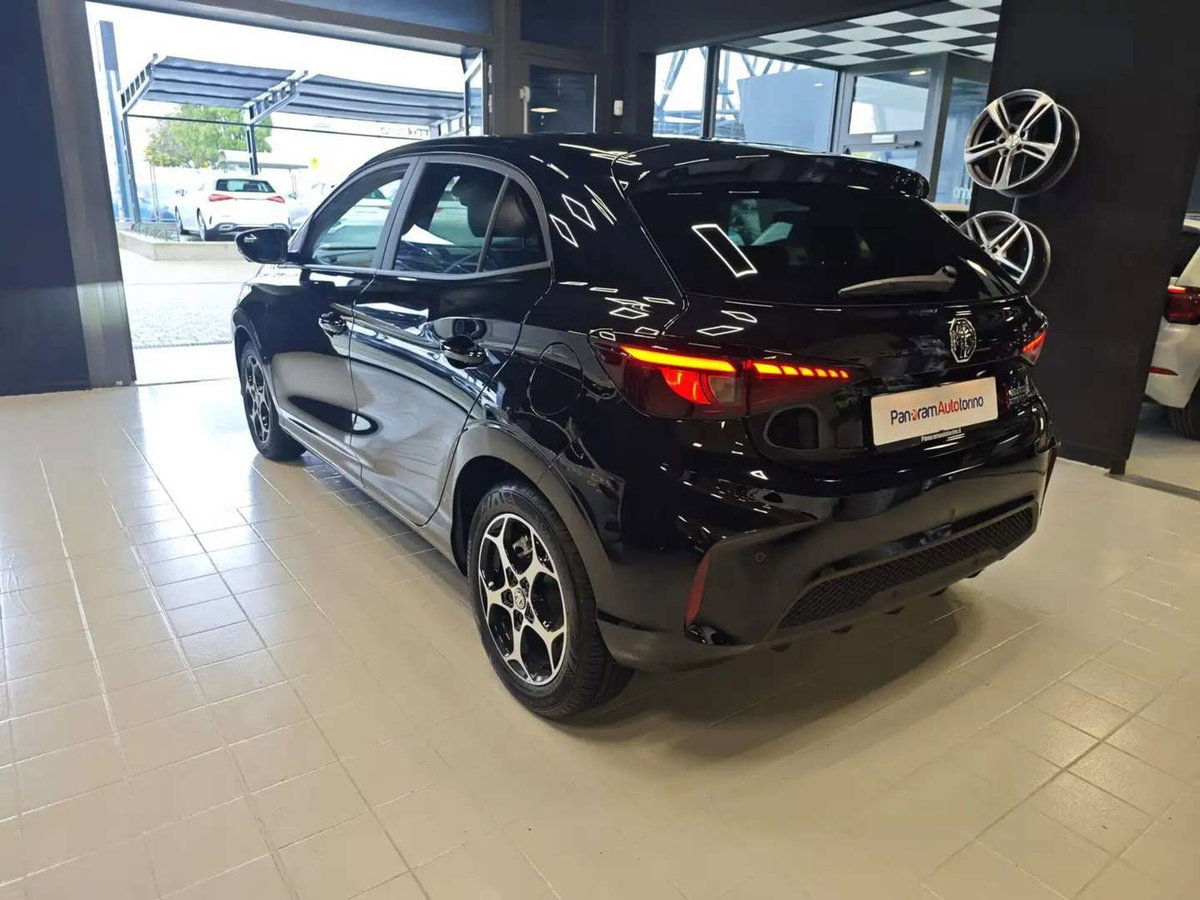 Mg MG3 1.5 hybrid+ Luxury auto (4)