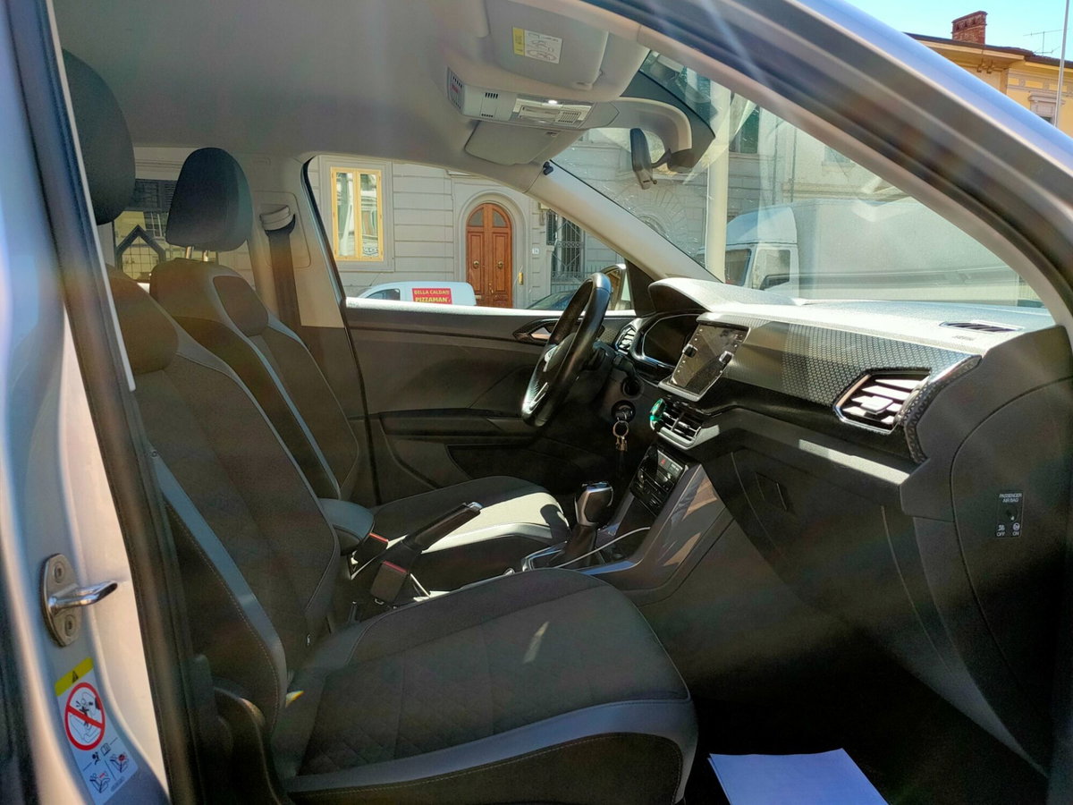 Volkswagen T-Cross 1.0 TSI 110 CV DSG Advanced (18)