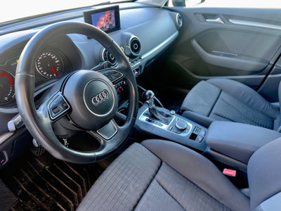 Audi A3 Sportback 2.0 TDI S tronic Ambition (9)