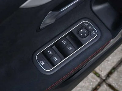 Mercedes-Benz Classe A Sedan 250 Automatic 4Matic 4p. Premium (11)