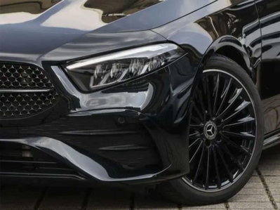 Mercedes-Benz Classe A Sedan 250 Automatic 4Matic 4p. Premium (3)