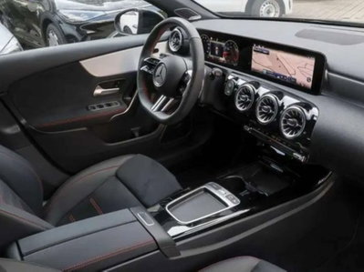 Mercedes-Benz Classe A Sedan 250 Automatic 4Matic 4p. Premium (6)