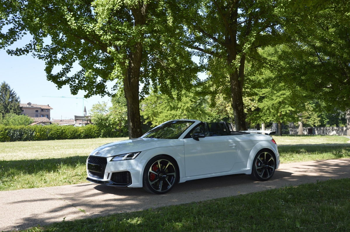 Audi TT RS Roadster 2.5 TFSI quattro S tronic (10)