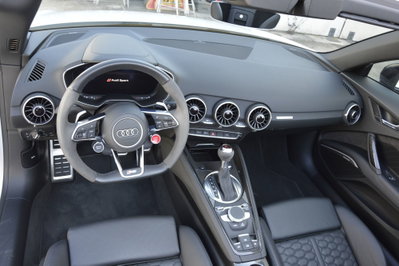 Audi TT RS Roadster 2.5 TFSI quattro S tronic (14)