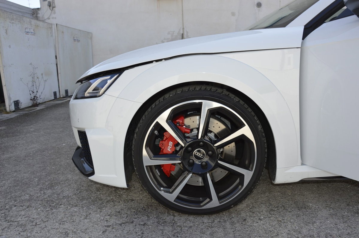 Audi TT RS Roadster 2.5 TFSI quattro S tronic (17)
