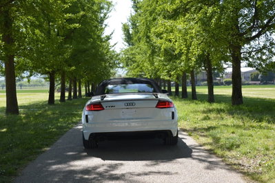 Audi TT RS Roadster 2.5 TFSI quattro S tronic (7)