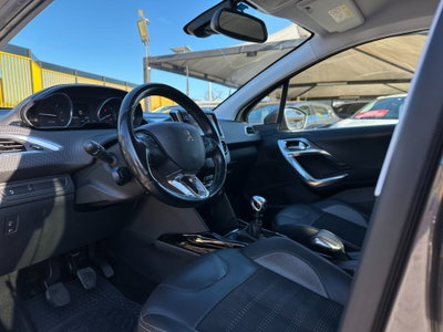 Peugeot 2008 120 S&S Allure (10)