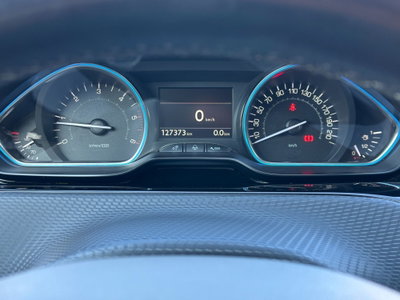 Peugeot 2008 120 S&S Allure (16)