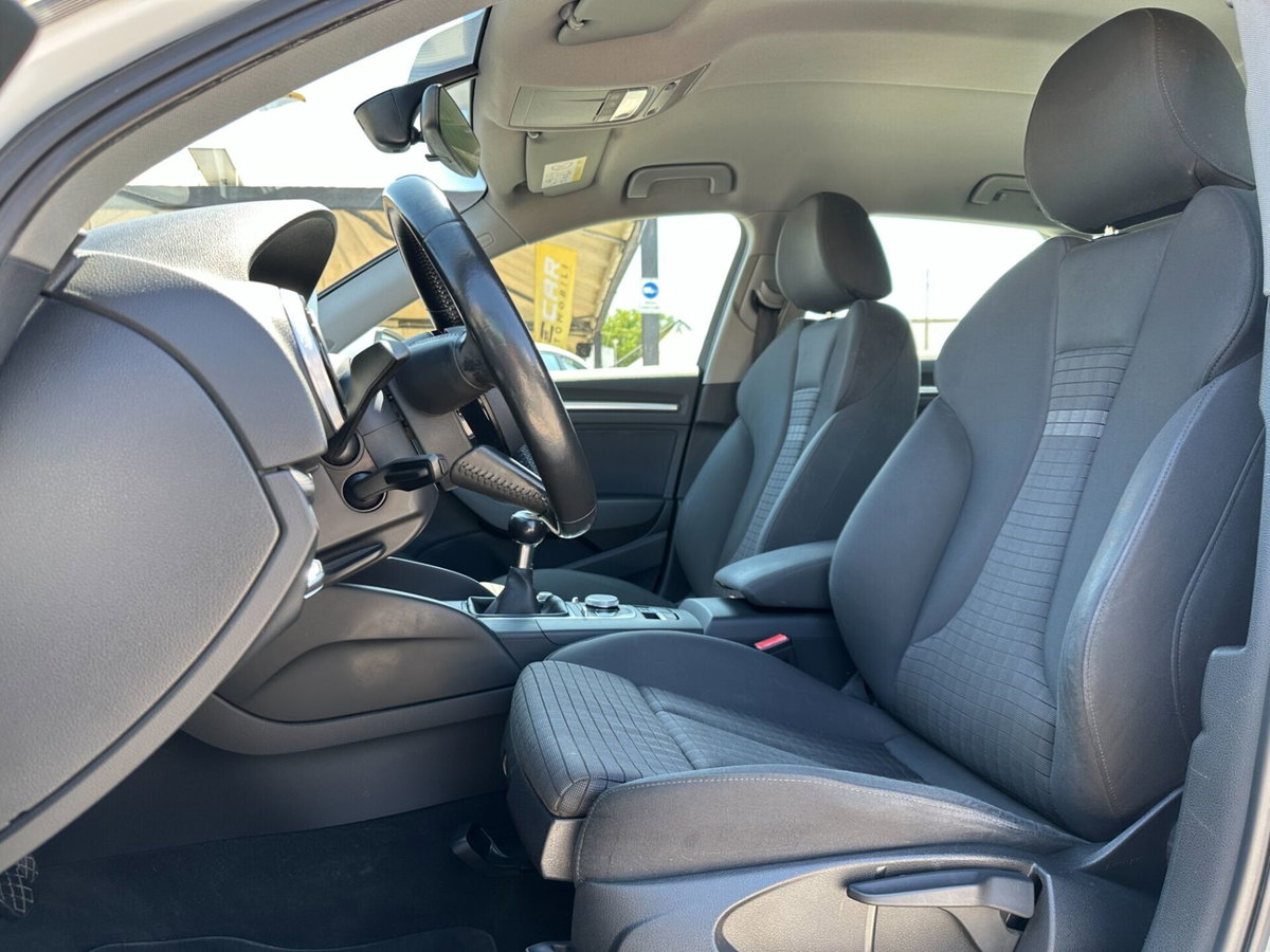 Audi A3 Sportback 1.6 TDI Design (13)