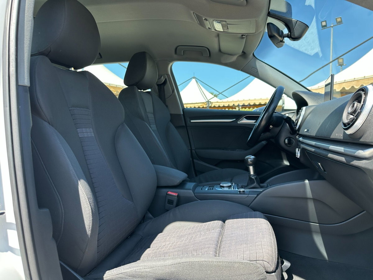 Audi A3 Sportback 1.6 TDI Design (14)