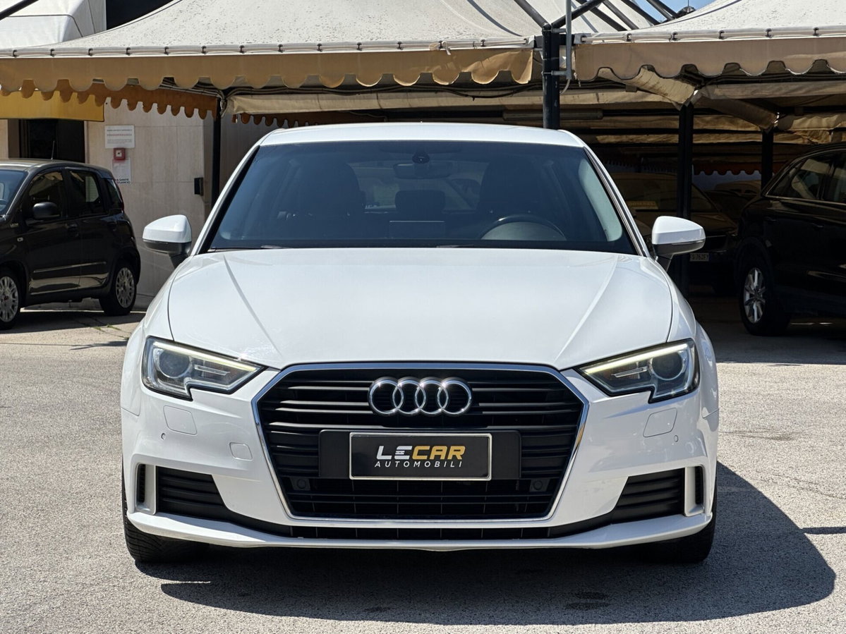 Audi A3 Sportback 1.6 TDI Design (2)