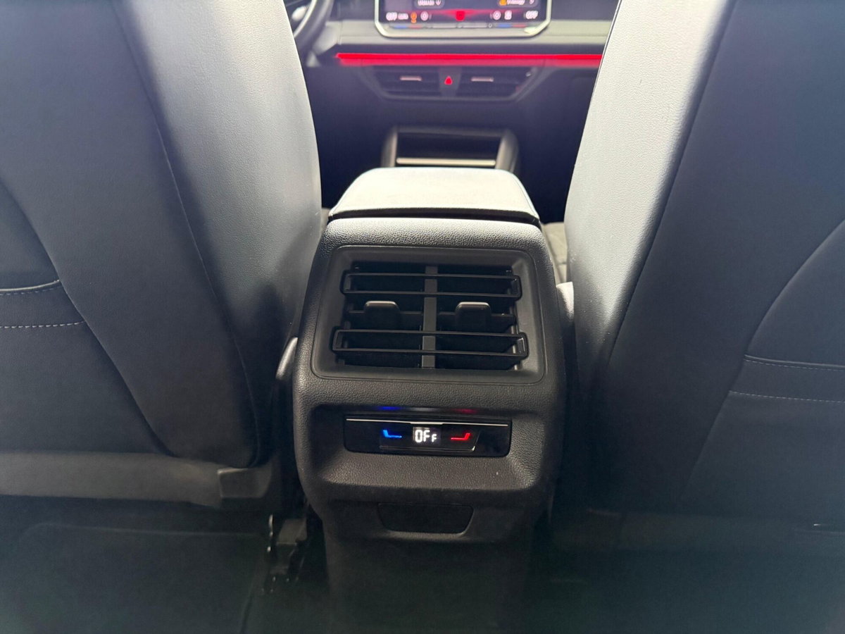 Volkswagen Tiguan 2.0 tdi Edition 150cv dsg (11)