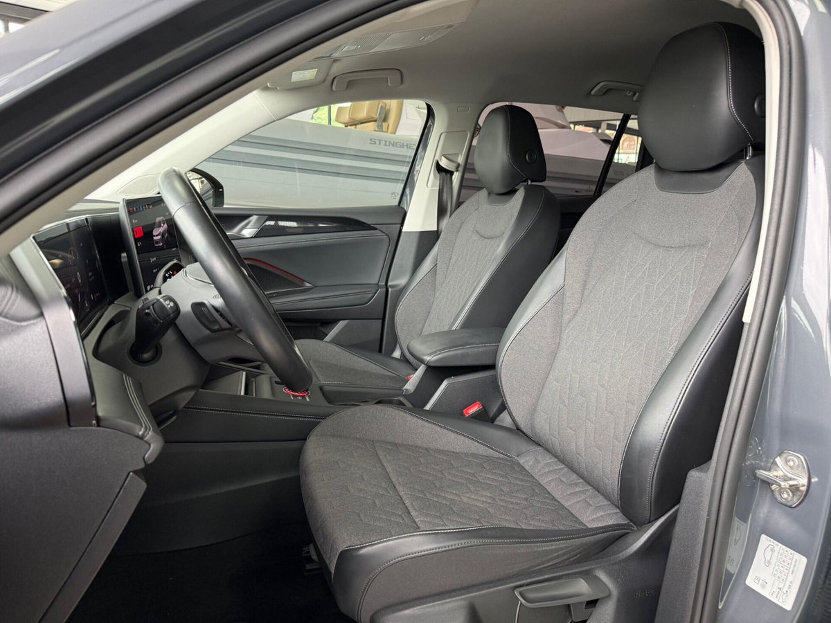 Volkswagen Tiguan 2.0 tdi Edition 150cv dsg (14)