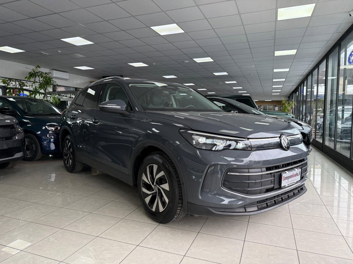 Volkswagen Tiguan 2.0 tdi Edition 150cv dsg (2)