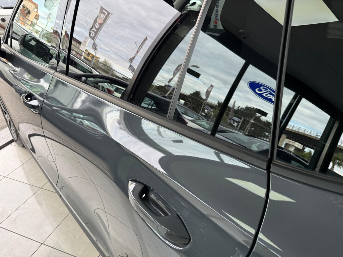 Volkswagen Tiguan 2.0 tdi Edition 150cv dsg (8)
