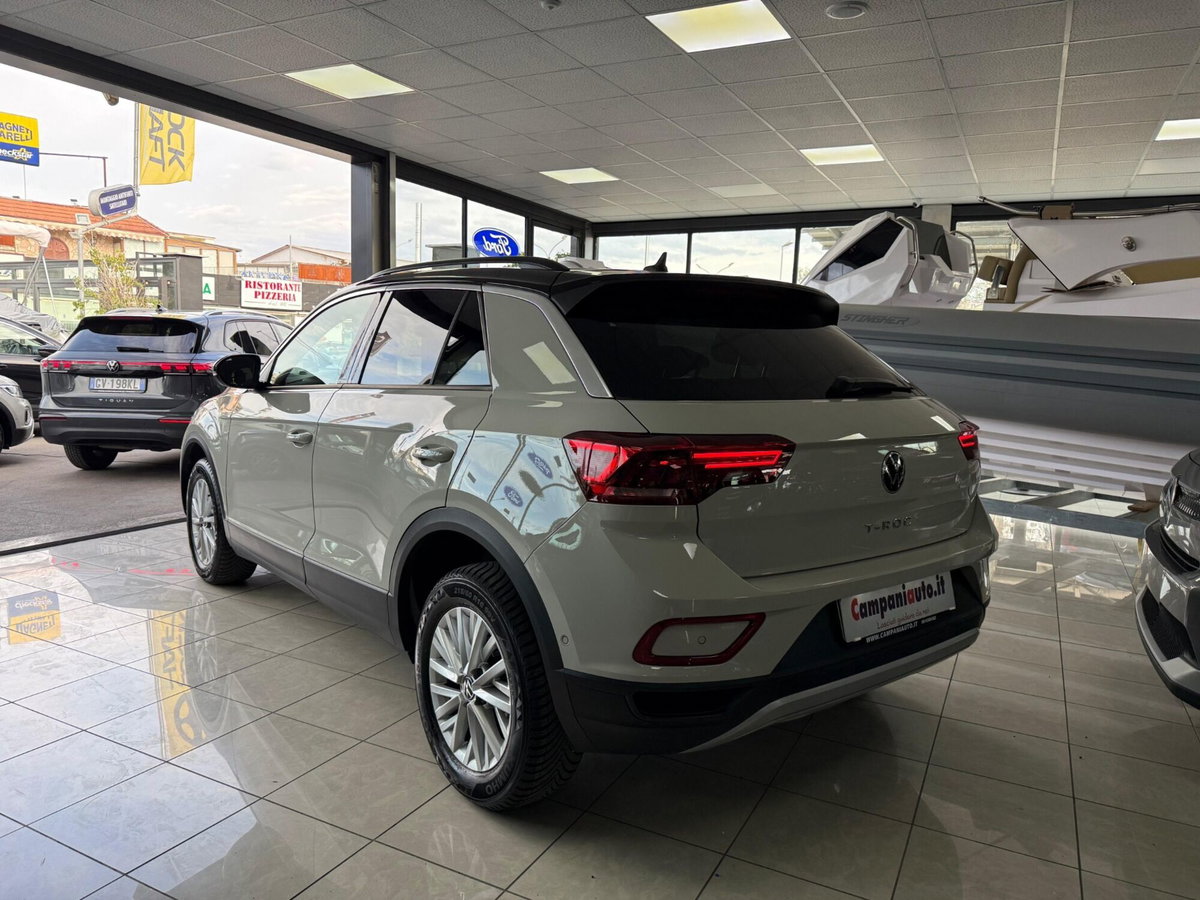 Volkswagen T-Roc 2.0 tdi Life 115cv (3)