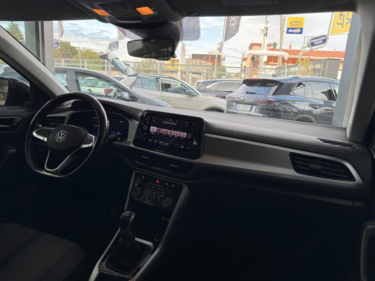 Volkswagen T-Roc 2.0 tdi Life 115cv (8)