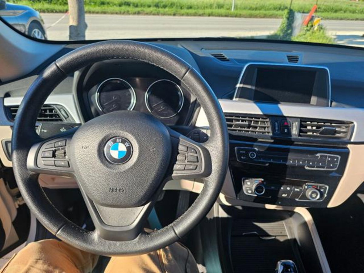 BMW X1 sDrive16d Advantage (16)