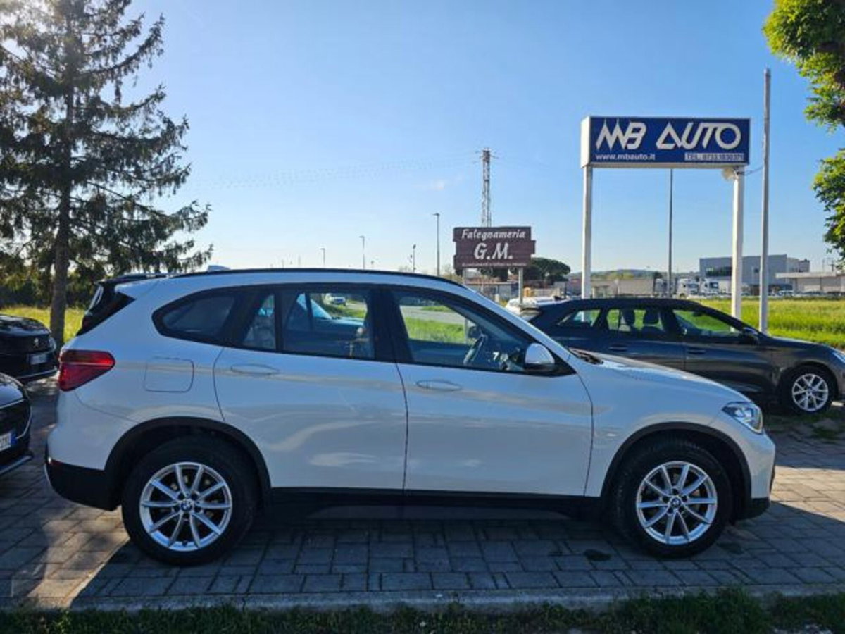 BMW X1 sDrive16d Advantage (6)