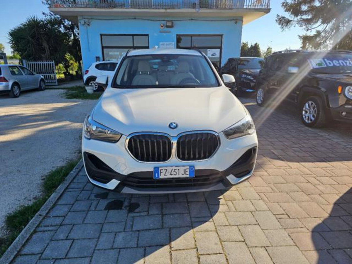BMW X1 sDrive16d Advantage (8)