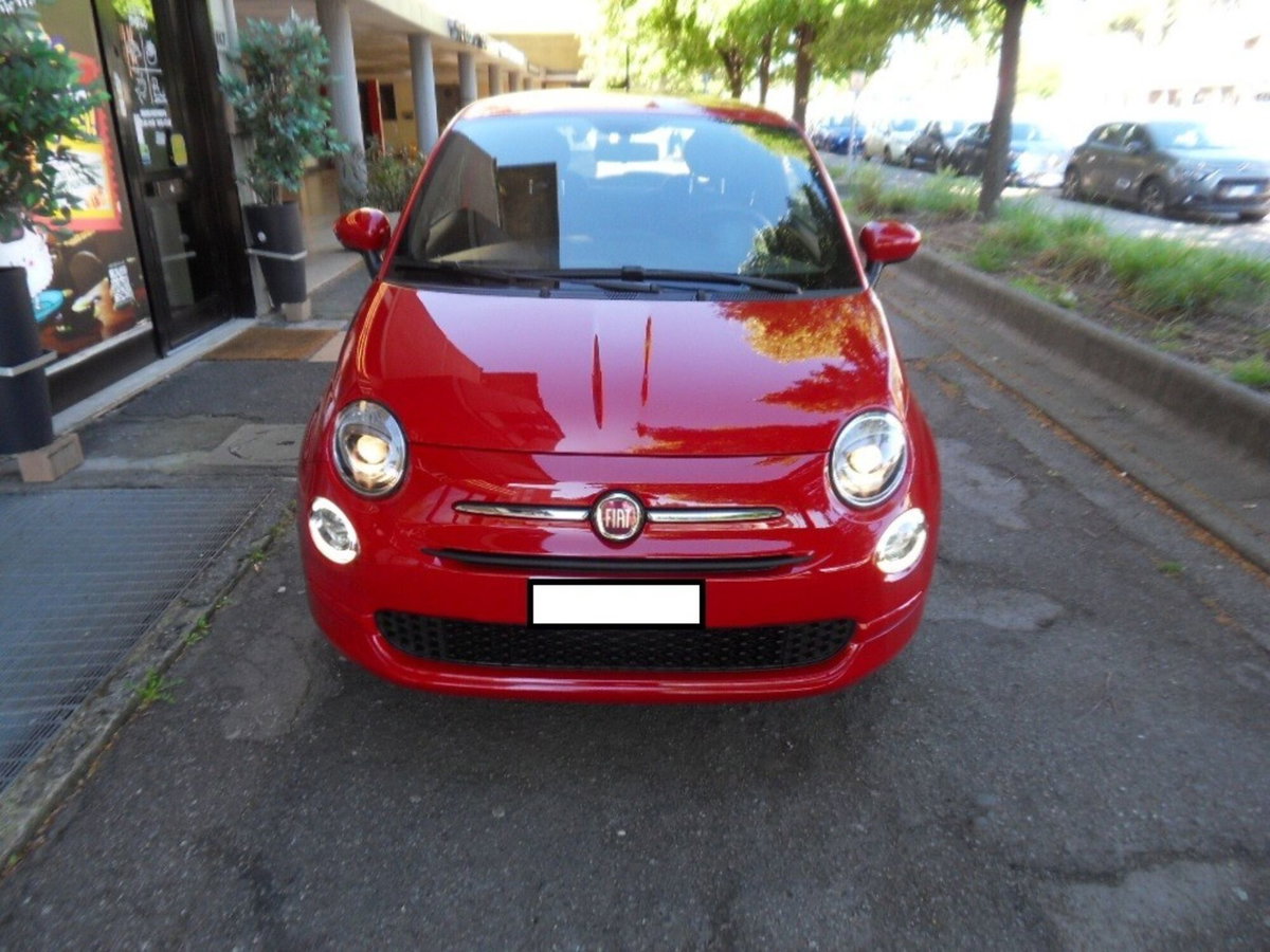 Fiat 500 1.0 Hybrid Red