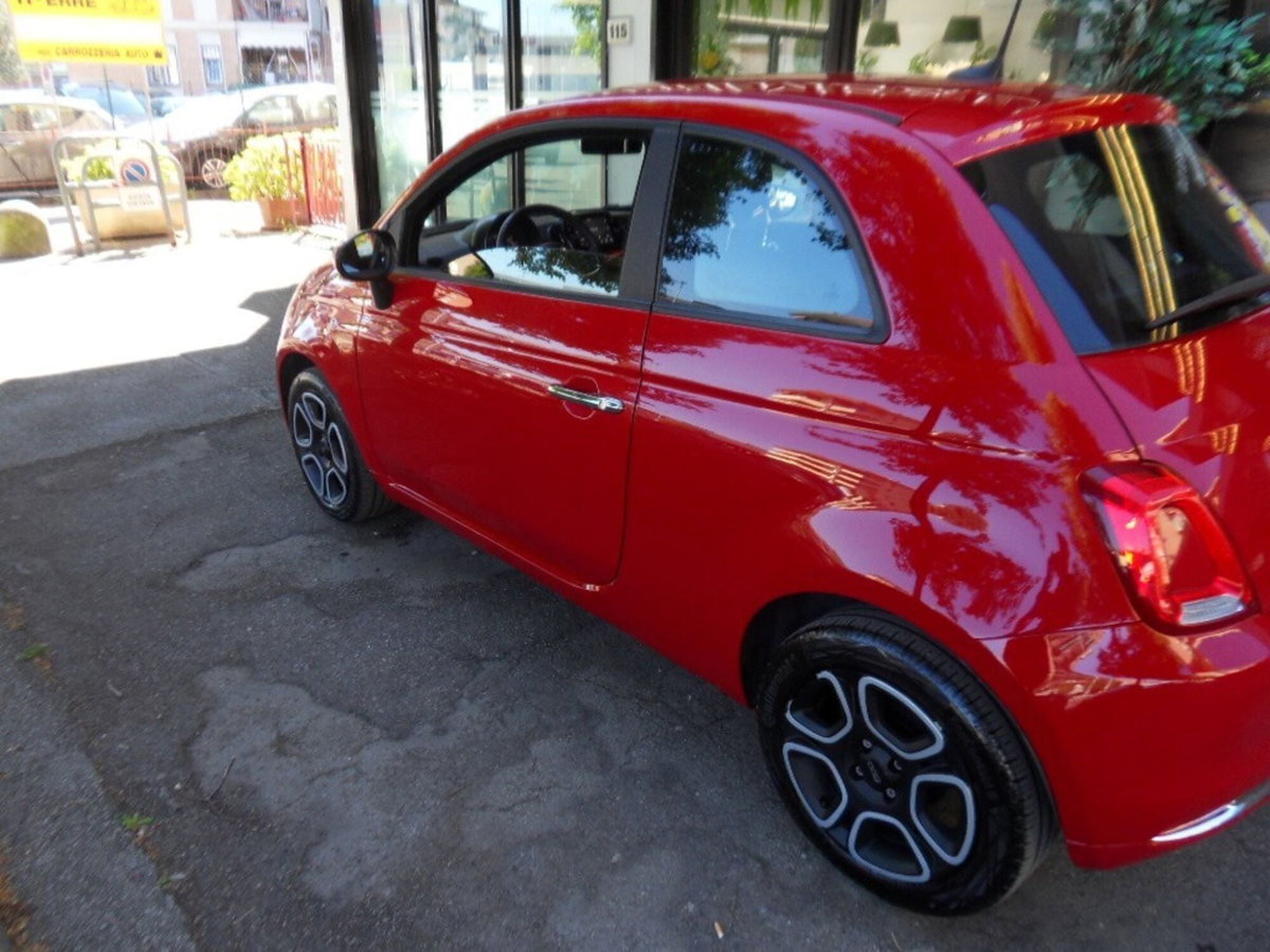 Fiat 500 1.0 Hybrid Red (4)