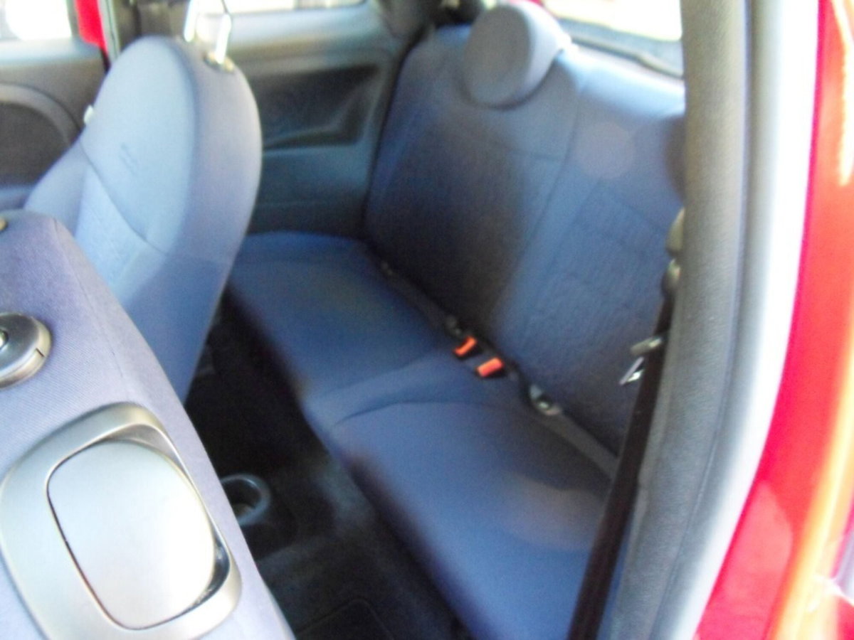 Fiat 500 1.0 Hybrid Red (9)