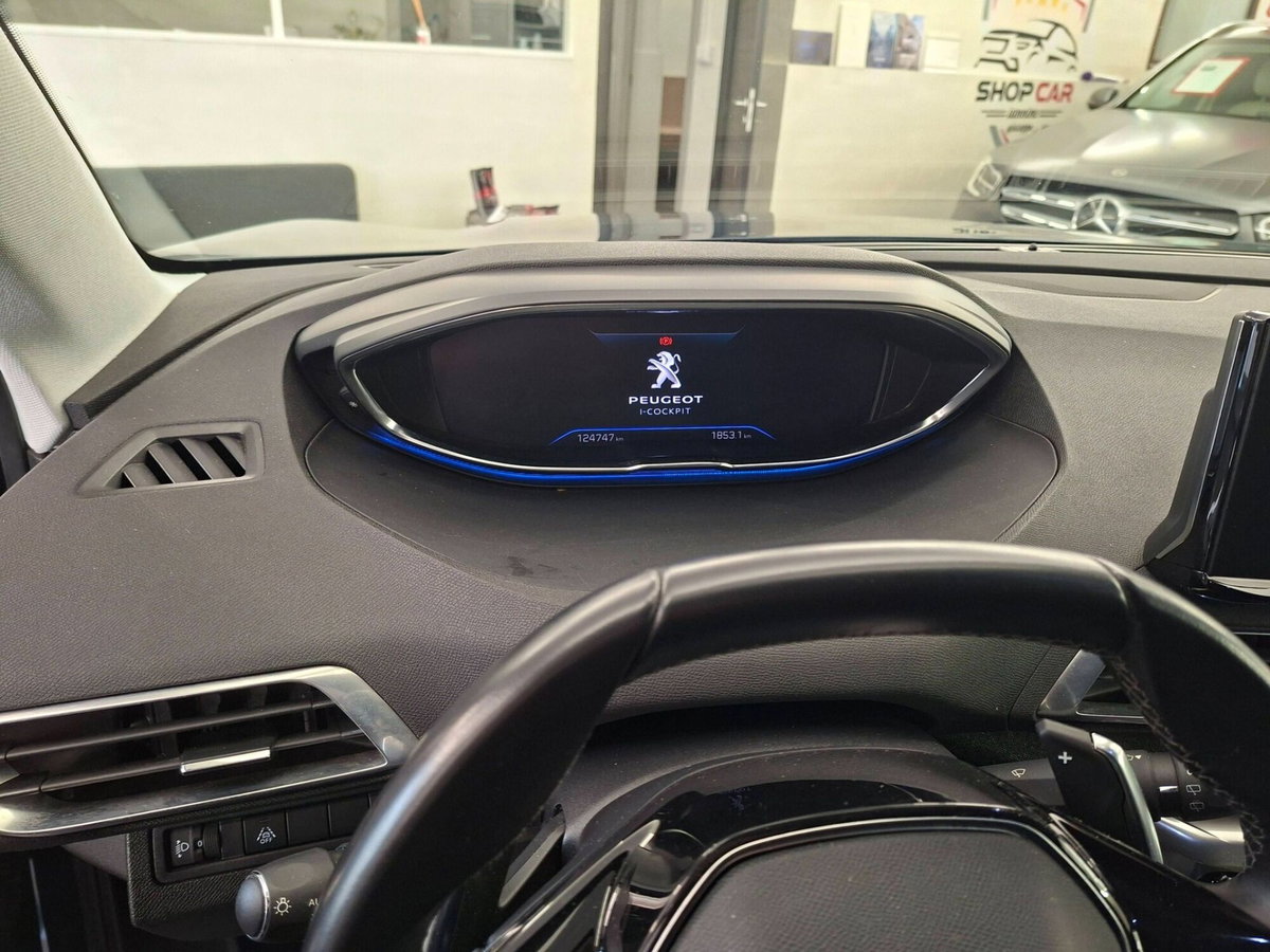 Peugeot 3008 BlueHDi 130 S&S Allure (4)
