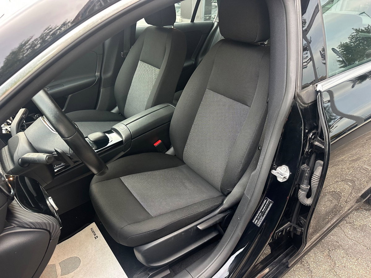 Mercedes-Benz CLA Shooting Brake 200 d Automatic Shooting Brake Business (12)