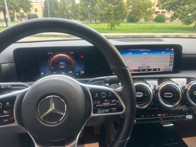 Mercedes-Benz CLA Shooting Brake 200 d Automatic 4Matic Shooting Brake Business (14)