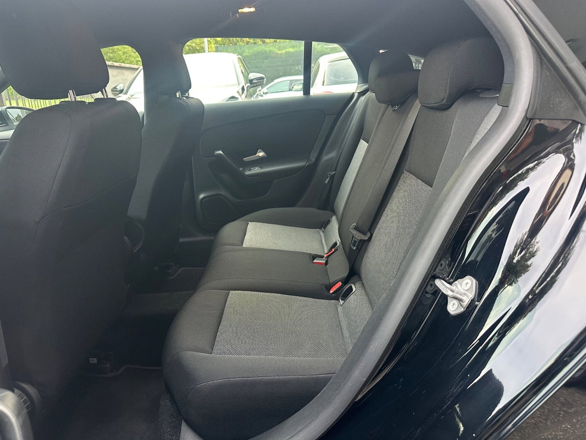 Mercedes-Benz CLA Shooting Brake 200 d Automatic Shooting Brake Business (6)