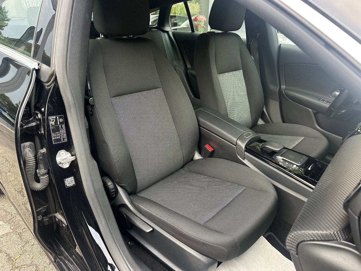 Mercedes-Benz CLA Shooting Brake 200 d Automatic Shooting Brake Business (9)