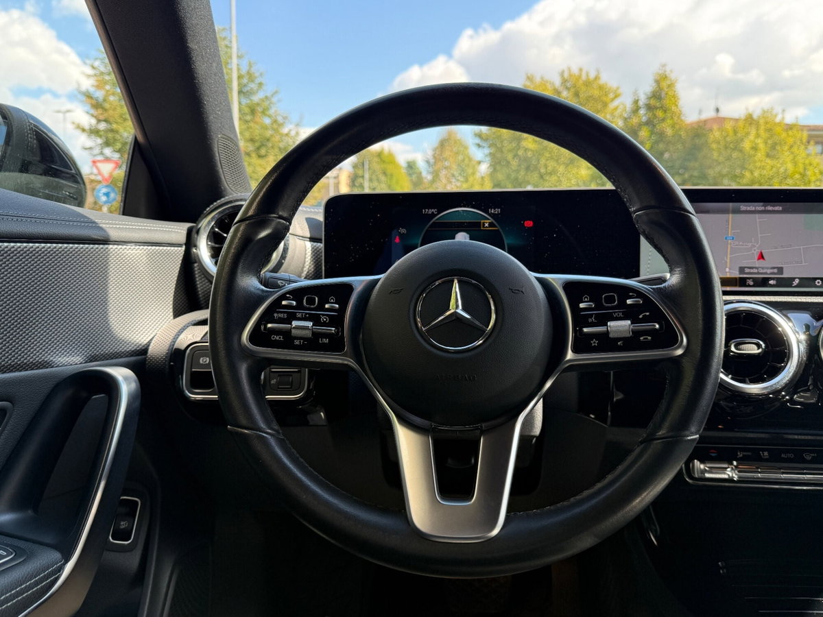 Mercedes-Benz CLA Shooting Brake 220 d Automatic Shooting Brake Premium (15)