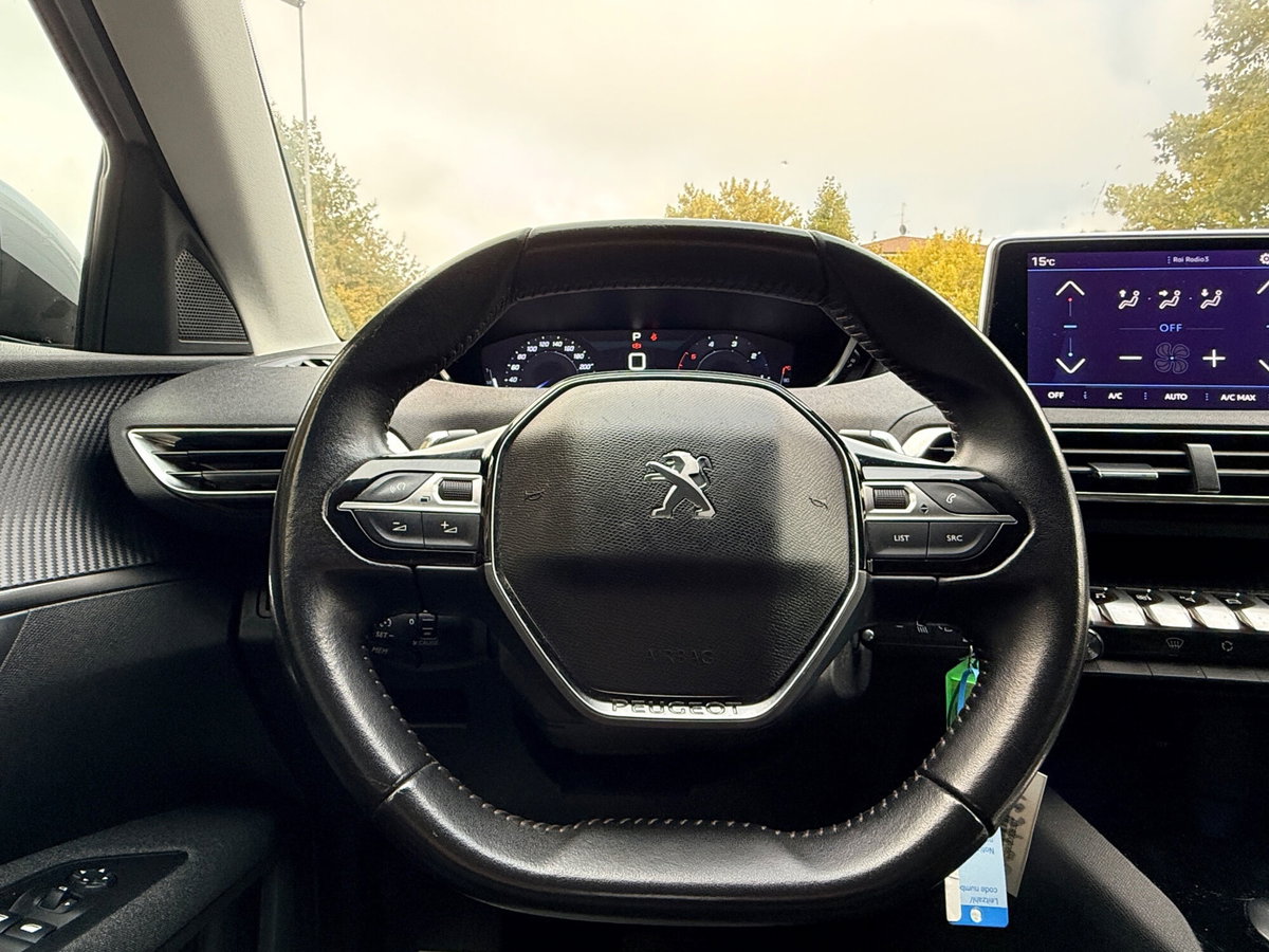 Peugeot 5008 BlueHDi 130 S&S EAT8 Allure (12)