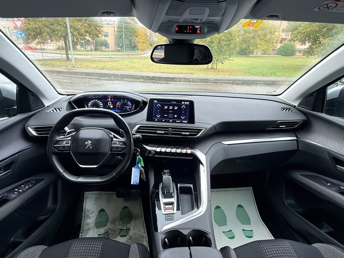Peugeot 5008 BlueHDi 130 S&S EAT8 Allure (14)