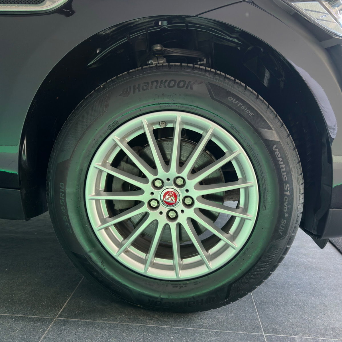 Jaguar F-Pace 2.0 D 180 CV Prestige (8)