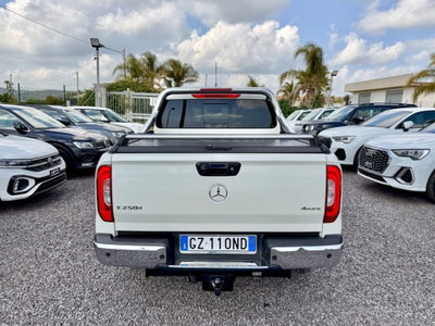 Mercedes-Benz Classe X Pick-up 250 d 4Matic Pure (5)