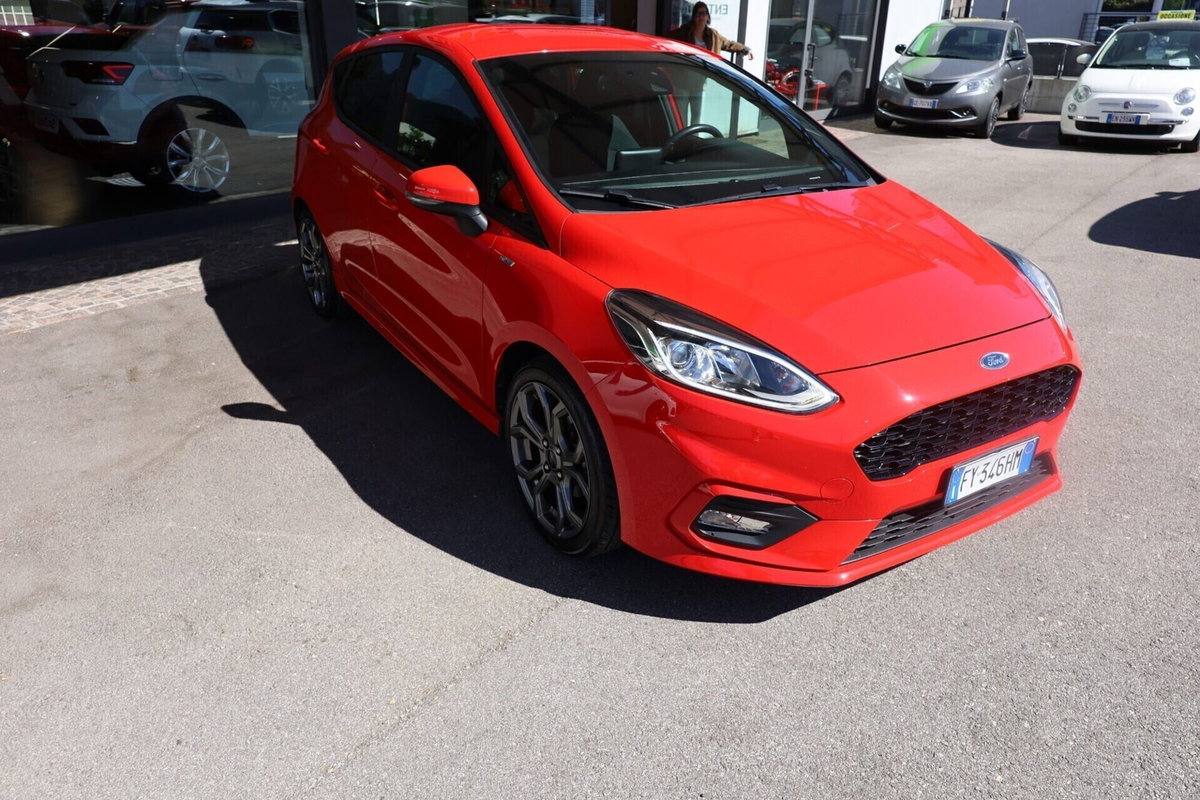 Ford Fiesta 1.0 EcoBoost 100CV 5 porte ST-Line (2)